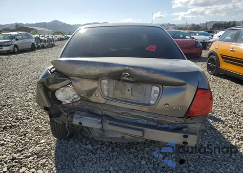 2004 Nissan Sentra 1.8 from USA, damaged, VIN 3N1CB51D64L855920